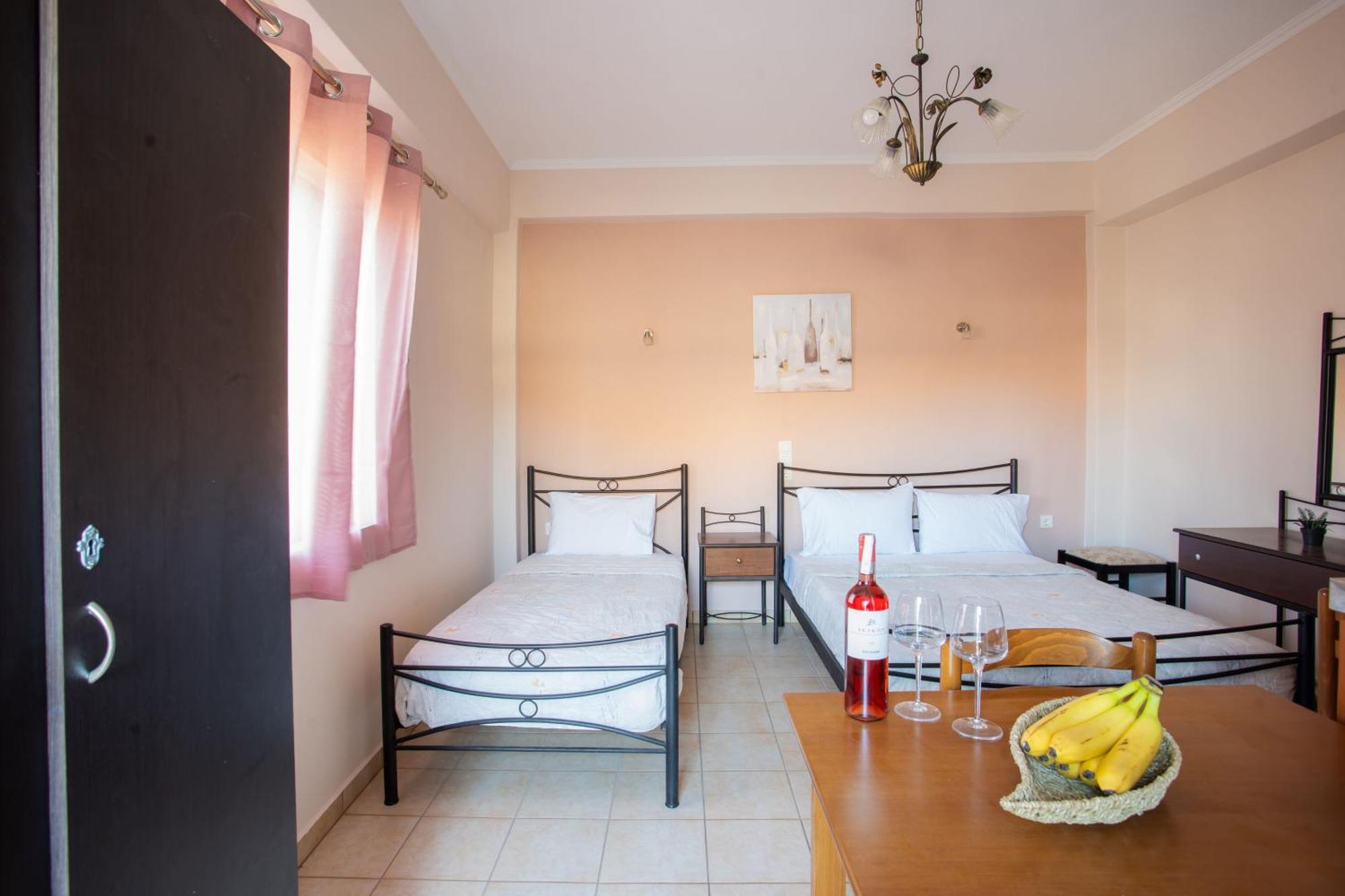 Eros Appartments Каламіци Номер фото